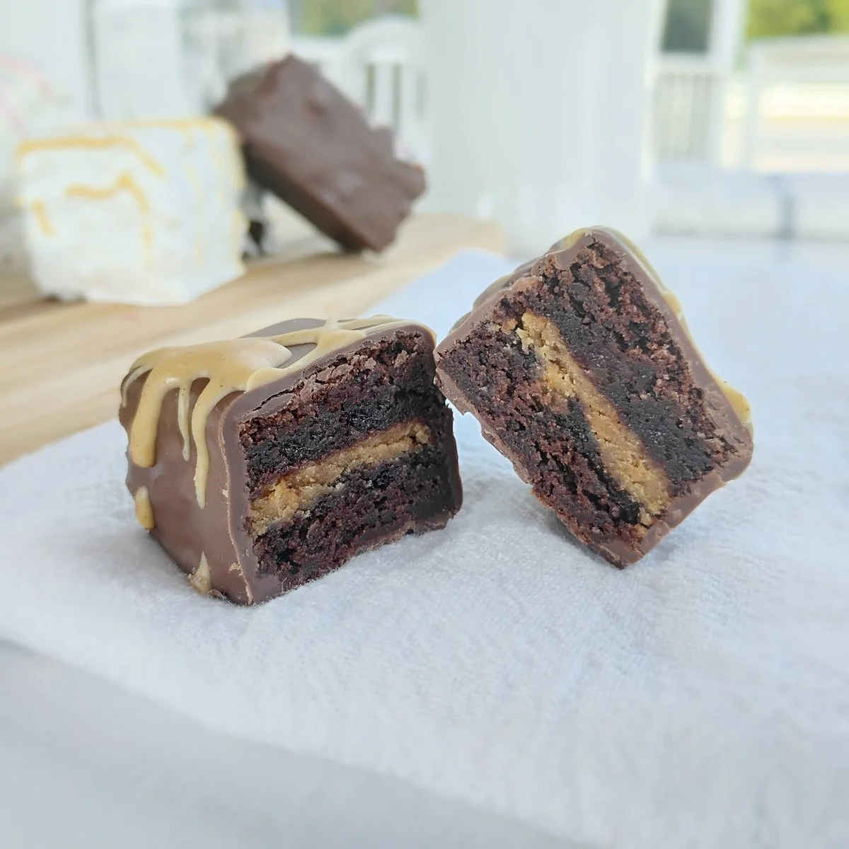 The Brownie and Cake Combo 30-Piece - Image 3