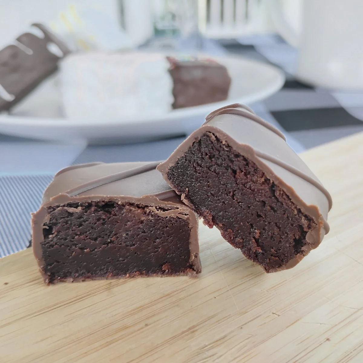 The Brownie and Cake Combo 45-Piece - Image 4